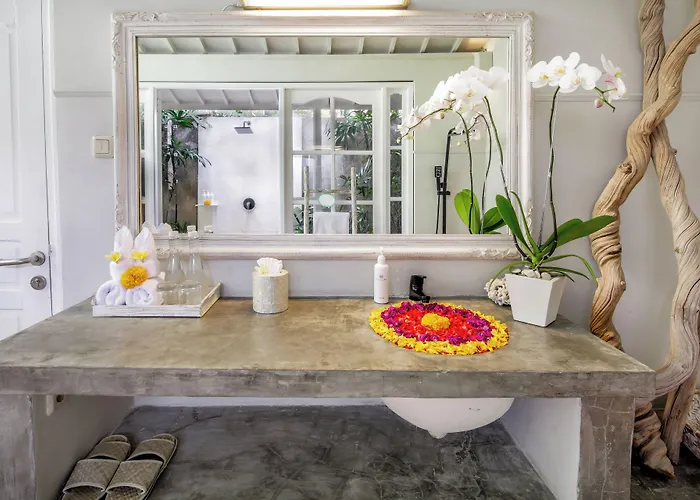 Lodek Deluxe Villa Seminyak